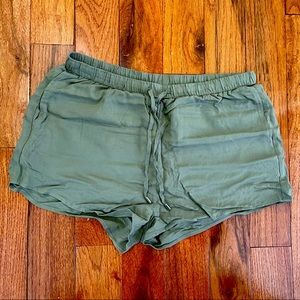 H&M Women Shorts Size 6